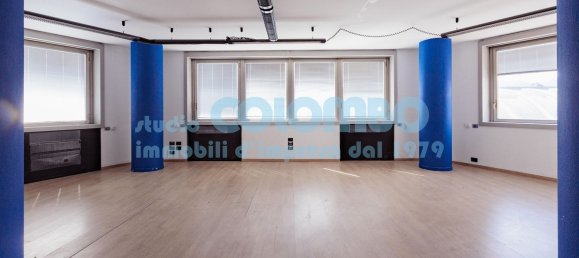 3100m² Building in Brescia, Italy No. 11847 4