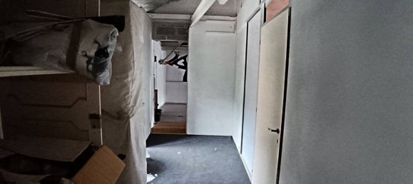 Escritório de 5 divisões em Genoa, Italy N.º 322085 11