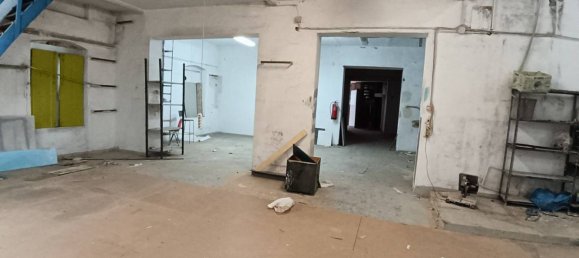 Escritório de 5 divisões em Genoa, Italy N.º 322085 20