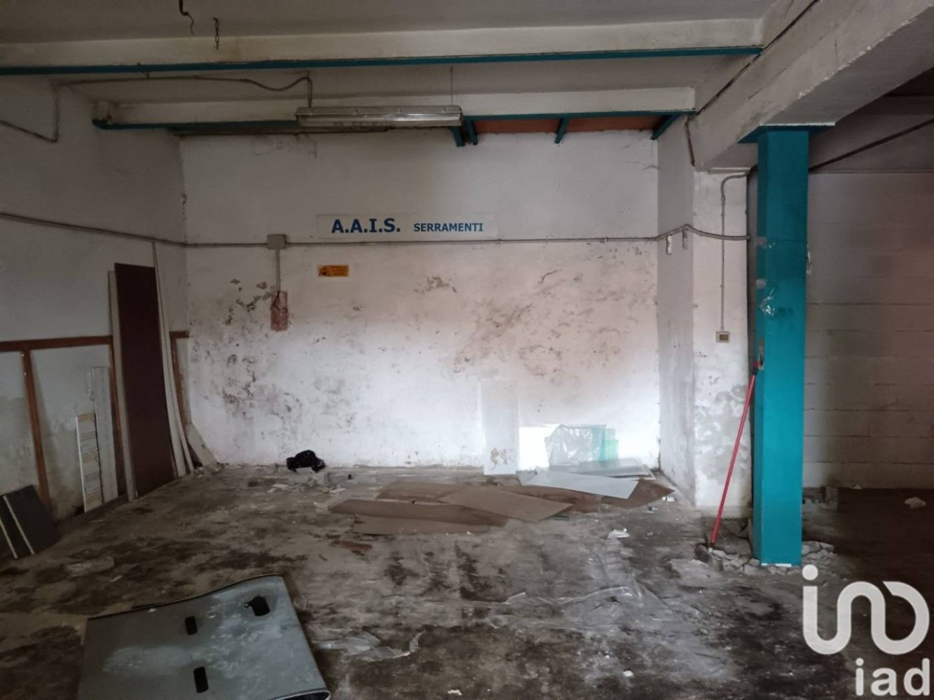 Escritório de 5 divisões em Genoa, Italy N.º 322085