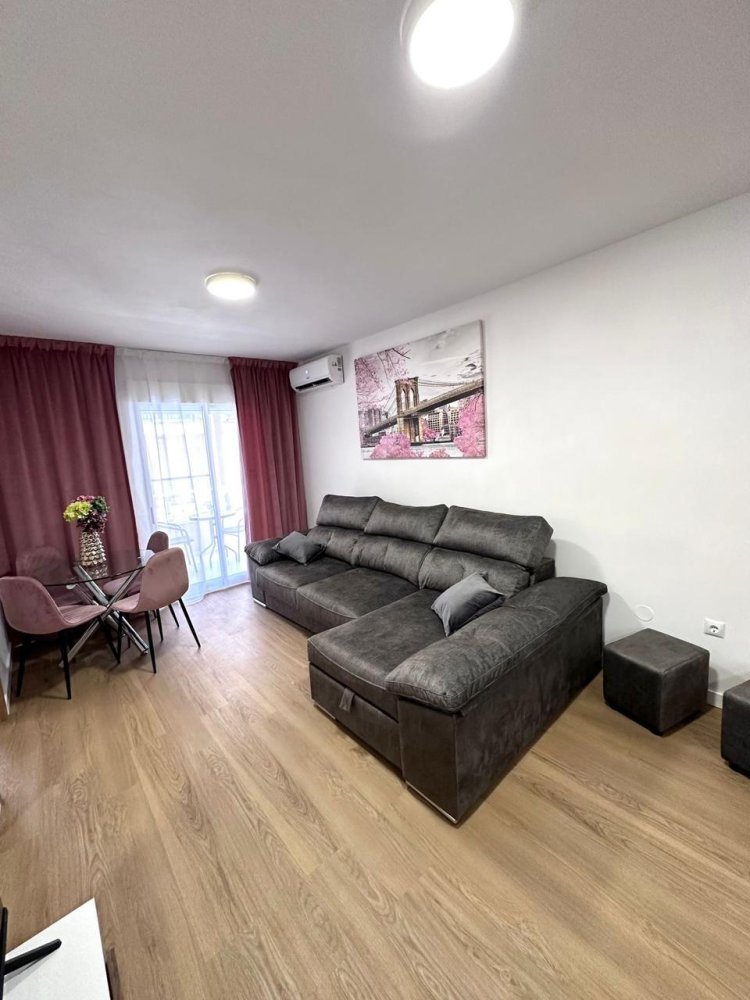 58m² Apartment for sale in Torrevieja, Alicante, Valencian Community, Spain № 366184