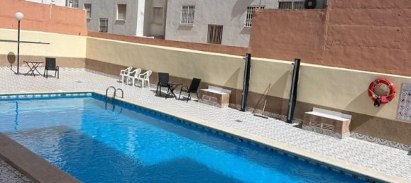 58m² Apartment for sale in Torrevieja, Alicante, Valencian Community, Spain № 366184 2