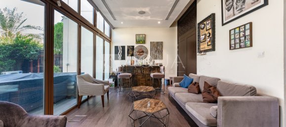 5 bedrooms Villa in Meydan, UAE No. 54031 11