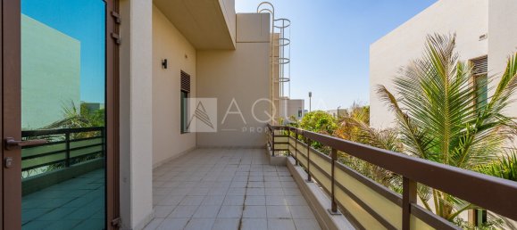 5 bedrooms Villa in Meydan, UAE No. 54031 3