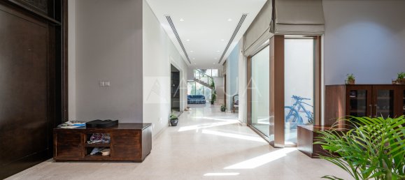 5 bedrooms Villa in Meydan, UAE No. 54031 27