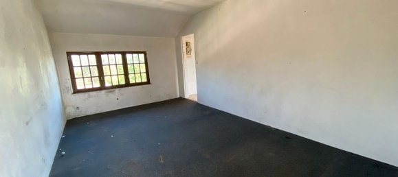 17-Zimmer Gebäude in Montigny-sur-Avre, France, Nr. 92289 5