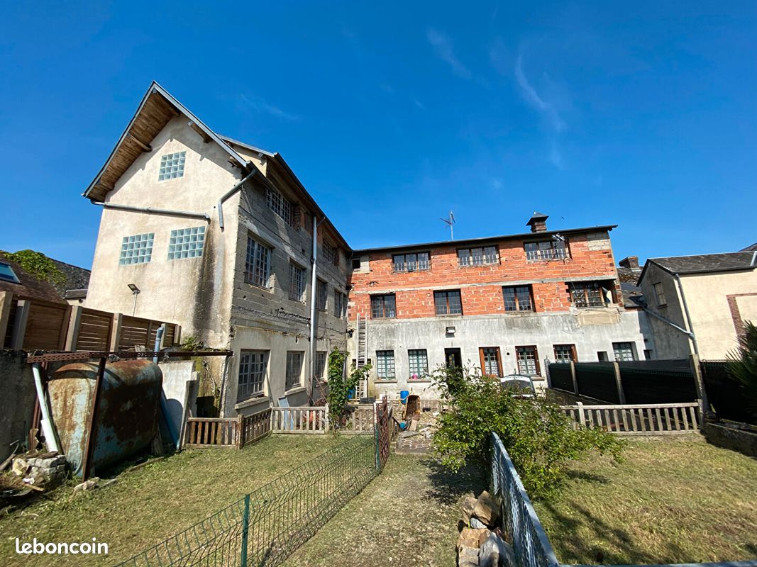 17-Zimmer Gebäude in Montigny-sur-Avre, France, Nr. 92289