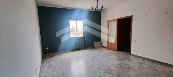 4 rooms Apartment in Campobasso, Italy No. 197152 5