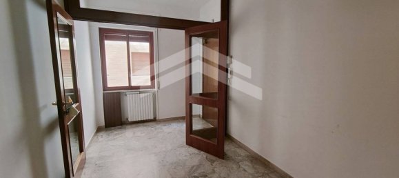 4 rooms Apartment in Campobasso, Italy No. 197152 15