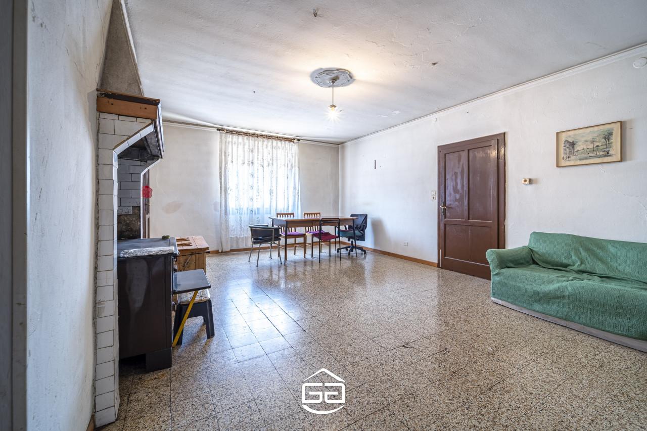 8 rooms House in Breganze, Italy No. 135637