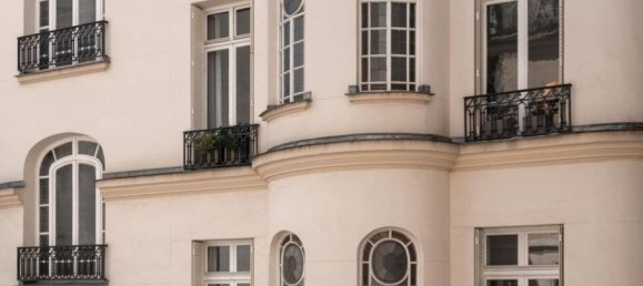 Apartamento de 4 dormitorios en Paris, France No. 168591 3