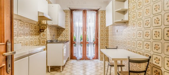 3 bedrooms Apartment in Rome, Italy No. 176775 22
