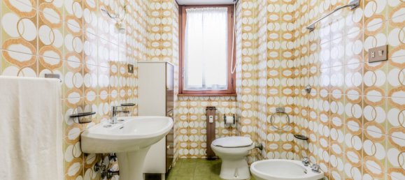 3 bedrooms Apartment in Rome, Italy No. 176775 23