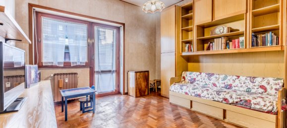 3 bedrooms Apartment in Rome, Italy No. 176775 17