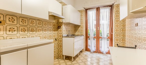 3 bedrooms Apartment in Rome, Italy No. 176775 24