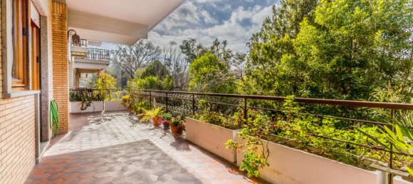 3 bedrooms Apartment in Rome, Italy No. 176775 8