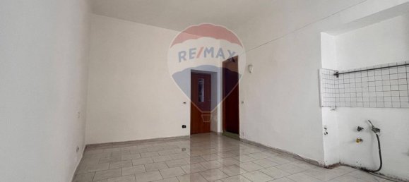 4 bedrooms Apartment in Naples, Italy No. 315581 4