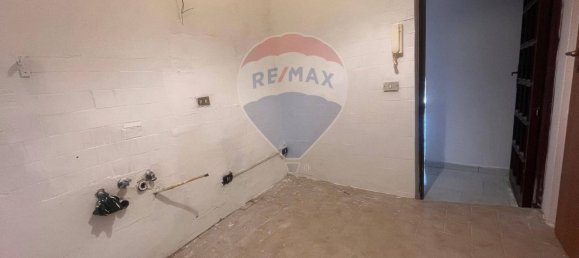 4 bedrooms Apartment in Naples, Italy No. 315581 13