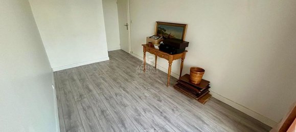 2 Schlafzimmer Wohnung in Poissy, France, Nr. 164956 15