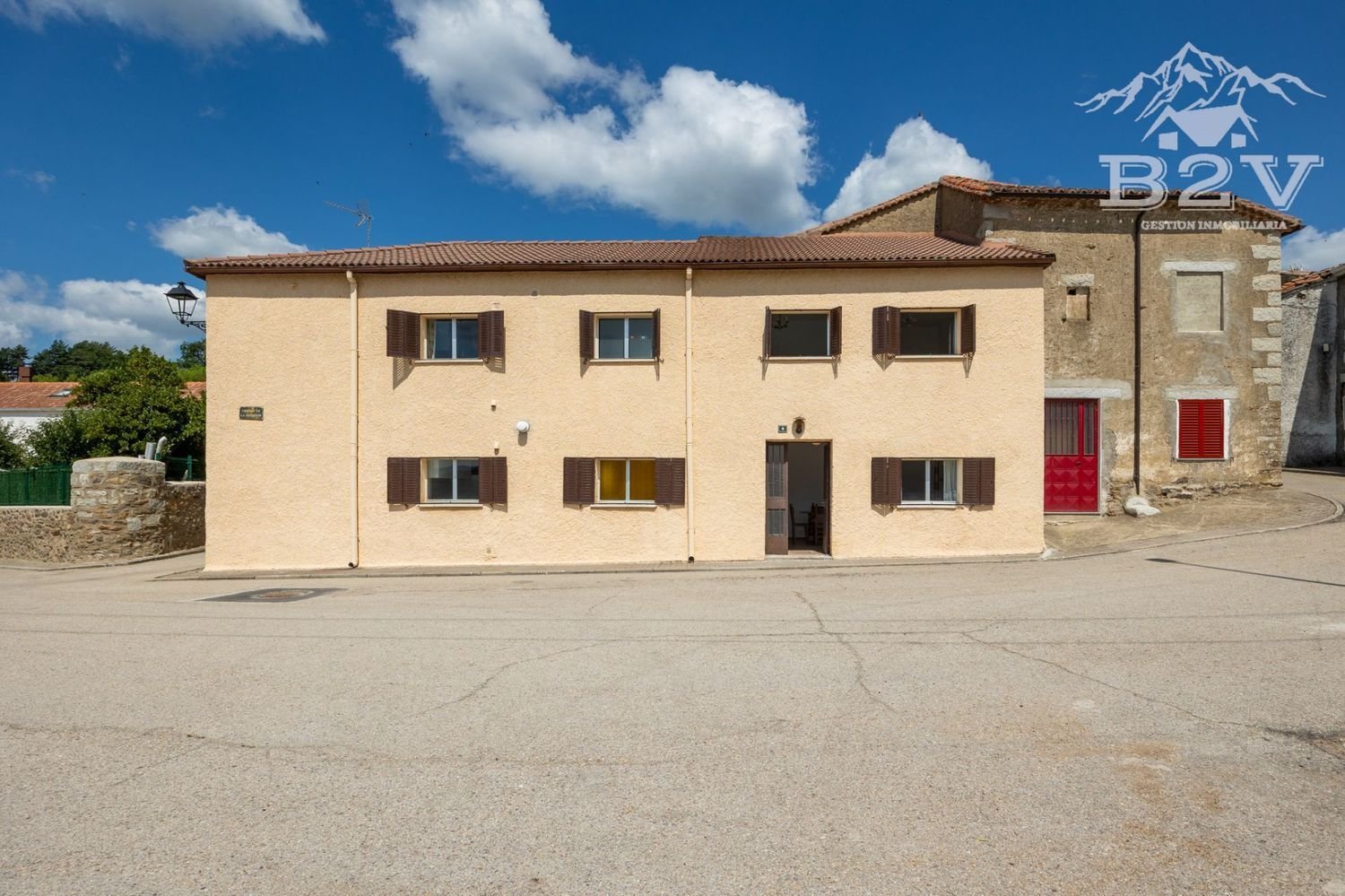 7 bedrooms House in Madrid, Spain No. 156514