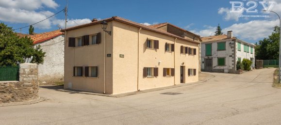 7 bedrooms House in Madrid, Spain No. 156514 3