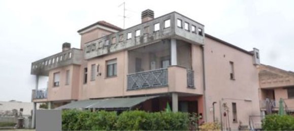 3-salle Appartement à Robecchetto con Induno, Italy No. 59905 20