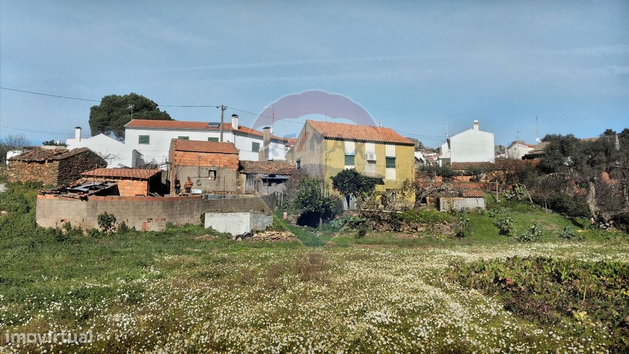 3 bedrooms House in Penha Garcia, Portugal No. 169871