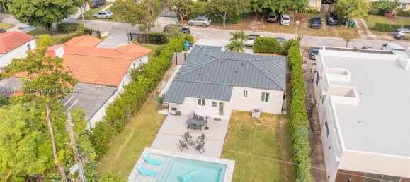 3 dormitorios villa en venta en Miami, Miami-Dade, Florida, USA № 614446 29