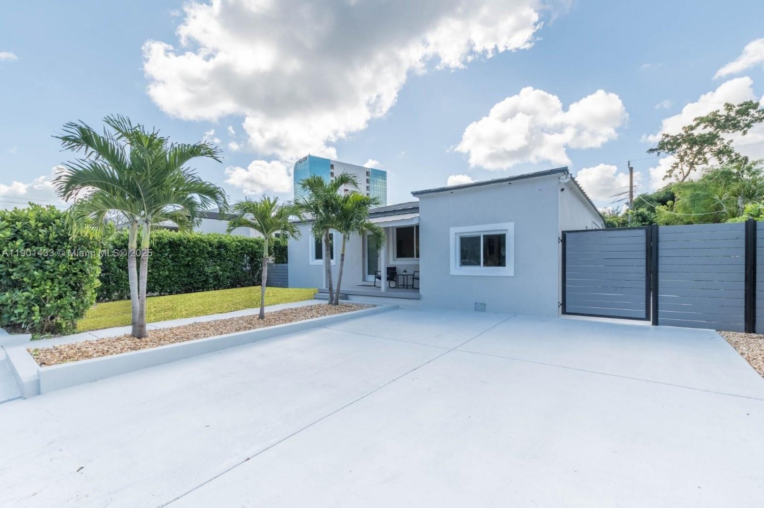 3 dormitorios villa en venta en Miami, Miami-Dade, Florida, USA № 614446