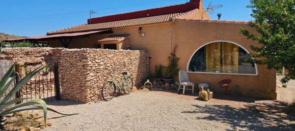 2 bedrooms House in Sax, Spain No. 151945 4