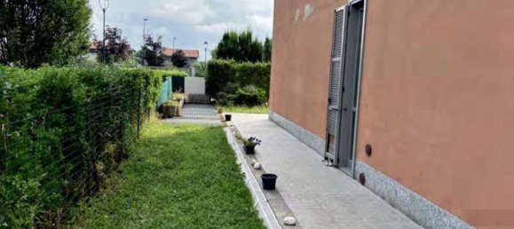 2غرفة شقة في Chieri, Italy رقم 197921 15