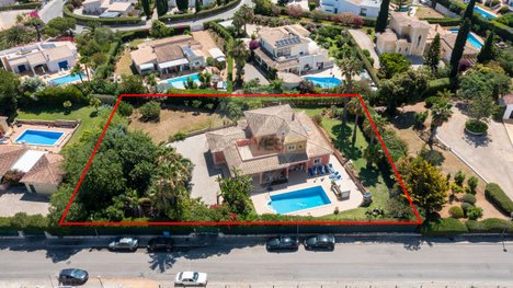 3 bedrooms House in Lagoa, Portugal No. 19376