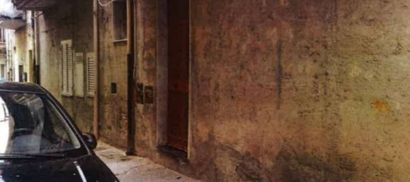 3 bedrooms Apartment in Leonforte, Italy No. 343873 2