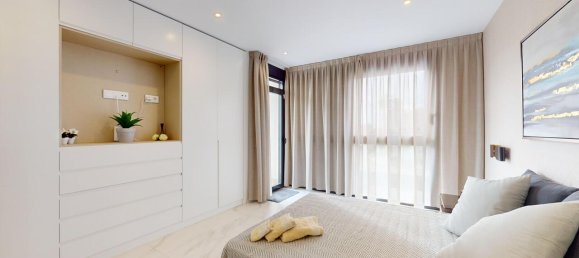 4 bedrooms Villa in Playa Honda, Spain No. 17725 17