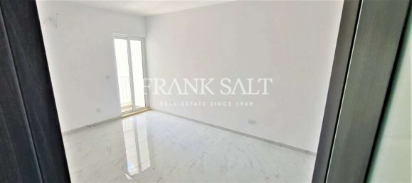 4 Schlafzimmer Wohnung in Swieqi, Malta, Nr. 4864 2