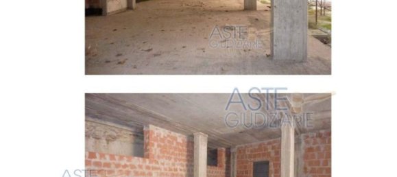 3 rooms Apartment in Spoleto, Italy No. 50390 5