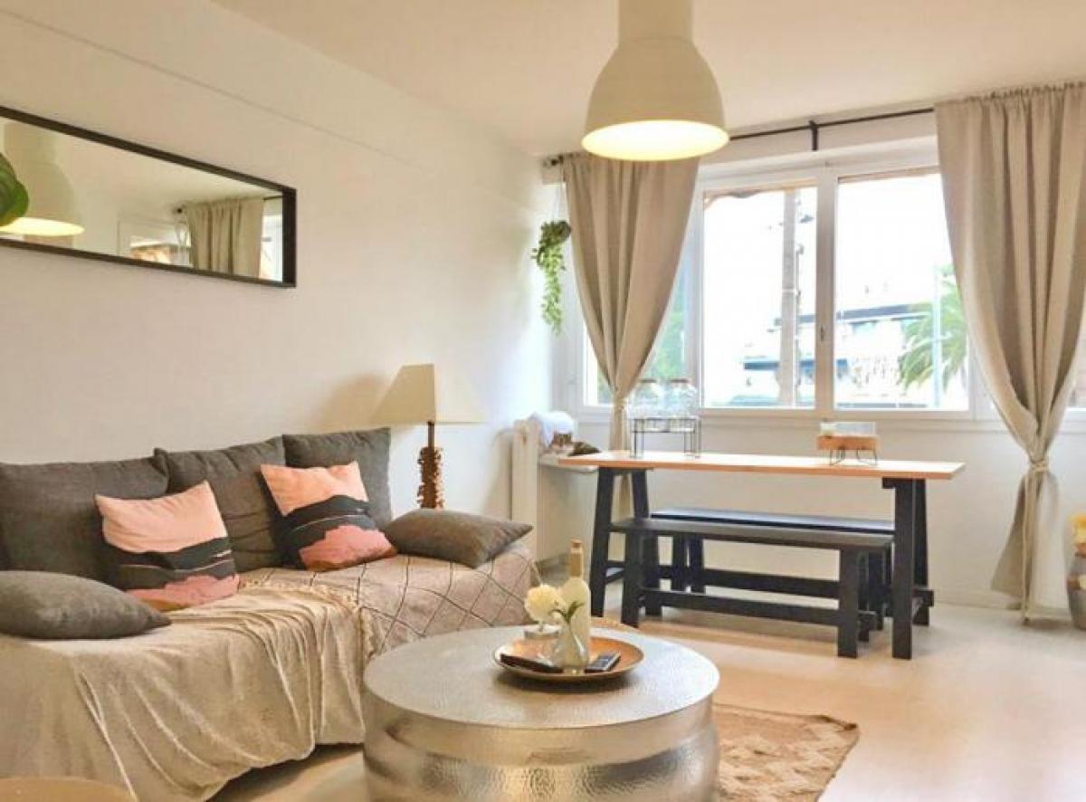 2 bedrooms Apartment in Cannes, France No. 2804