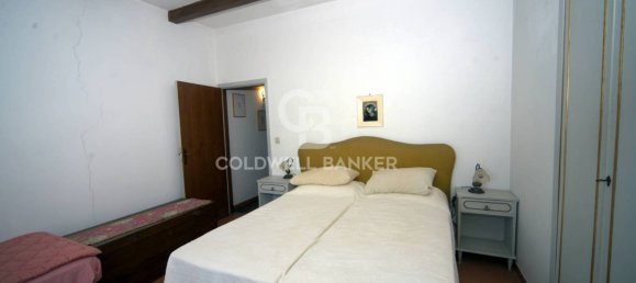 4 bedrooms House in Gubbio, Italy No. 356587 9