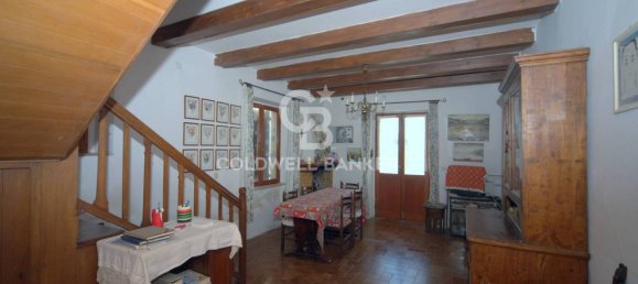 4 bedrooms House in Gubbio, Italy No. 356587 6