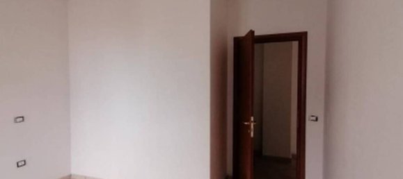 2 chambres Appartement à Poggio Mirteto, Italy No. 327105 5