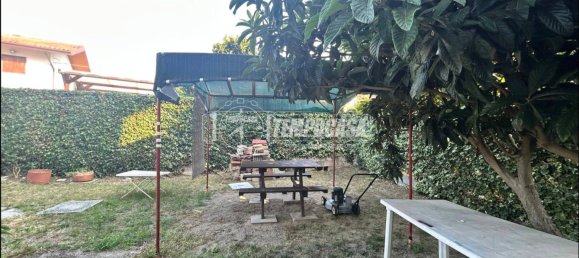 2 Schlafzimmer Wohnung in Comacchio, Italy, Nr. 268166 5