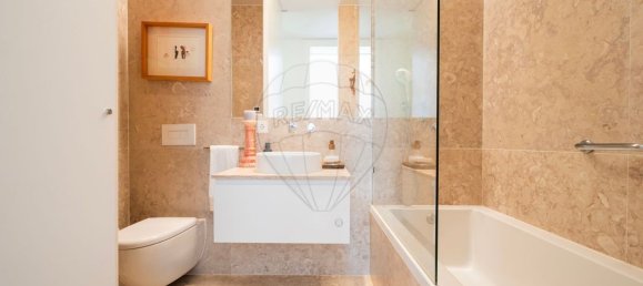 2 Schlafzimmer Wohnung in Lisbon, Portugal, Nr. 303614 4