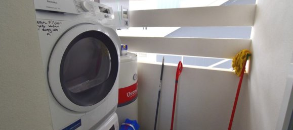 Apartamento de 2 dormitorios en Alicante, Spain No. 176290 16