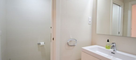 Apartamento de 2 dormitorios en Alicante, Spain No. 176290 19