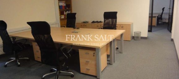  مكتب في Valletta, Malta 132متر مربع رقم 3517 6