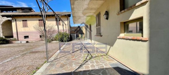 2 bedrooms Apartment in Ziano Piacentino, Italy No. 63778 3