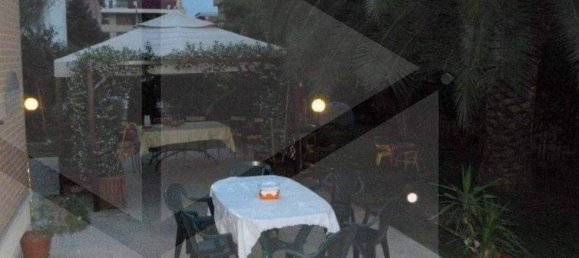 Квартира с 3 комнатами в Фоджа, Италия № 20720 5