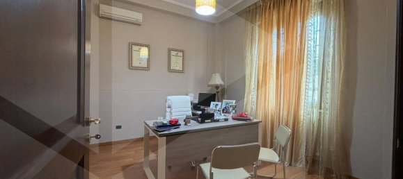 Квартира с 3 комнатами в Фоджа, Италия № 20720 17