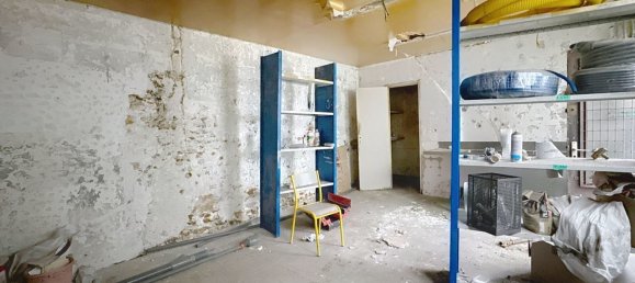 Studio in Paris, France No. 151590 4