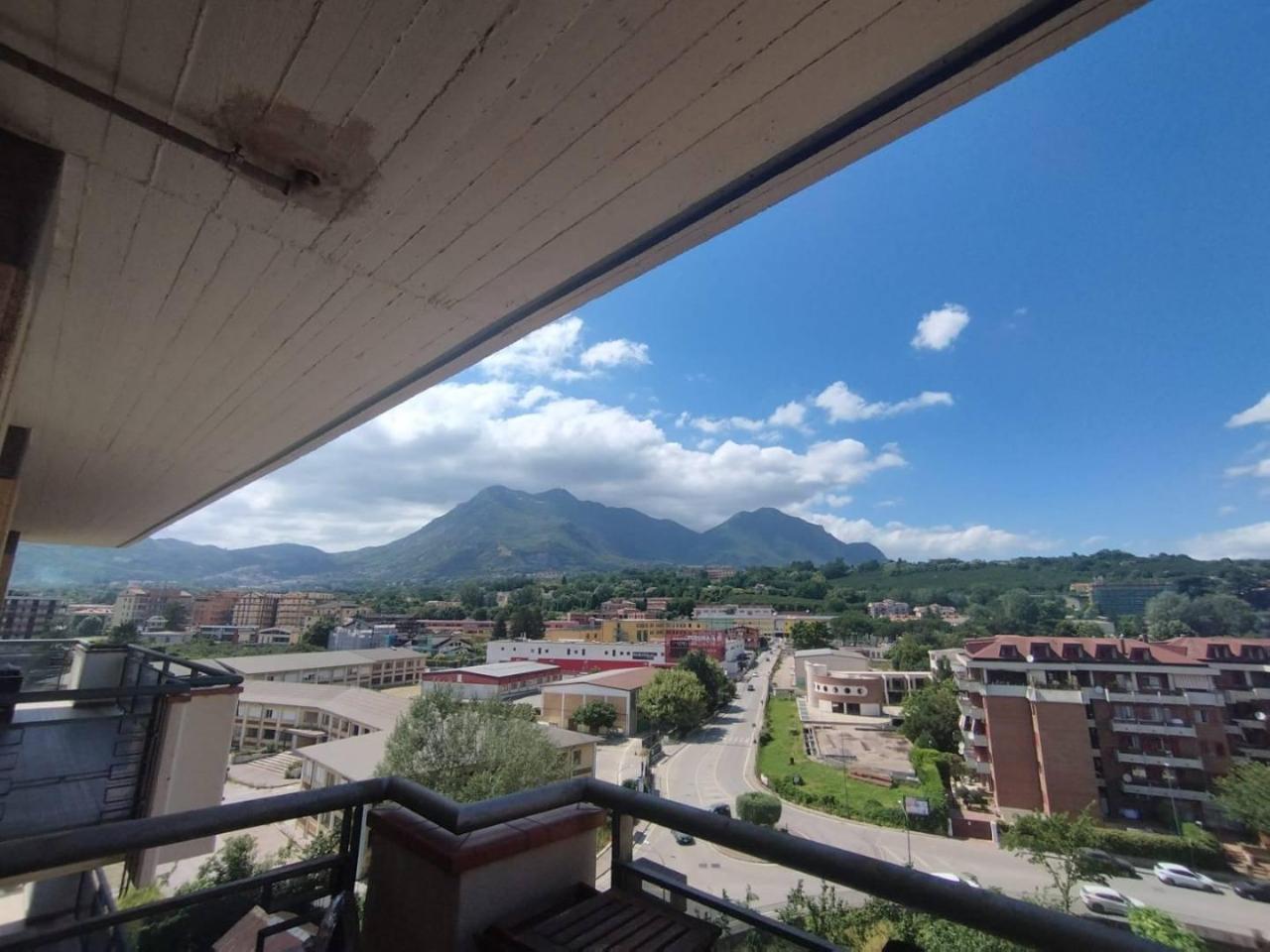 5 rooms Apartment in Avellino, Italy No. 21148